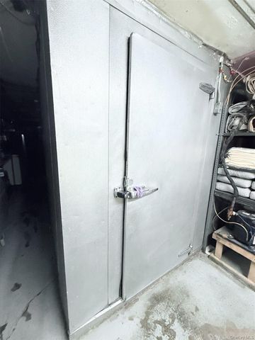 195-14 47th Street, Flushing, NY 11358