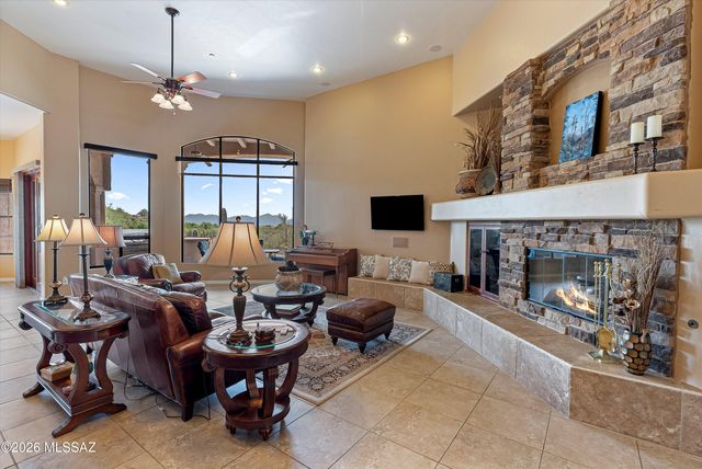11135 N Stargazer Drive, Oro Valley, AZ 85737