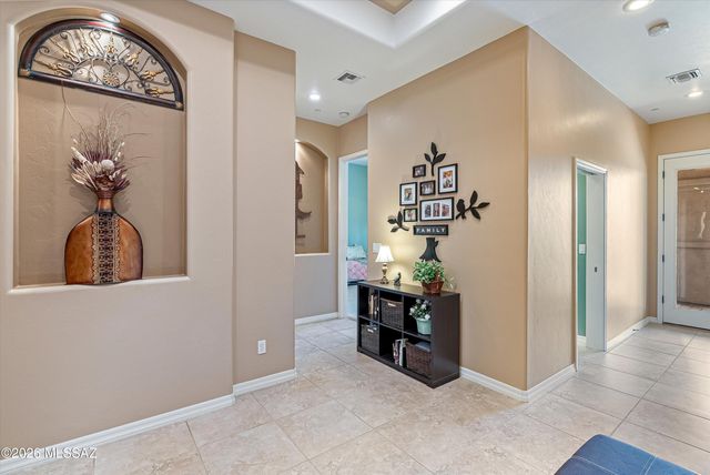 11135 N Stargazer Drive, Oro Valley, AZ 85737