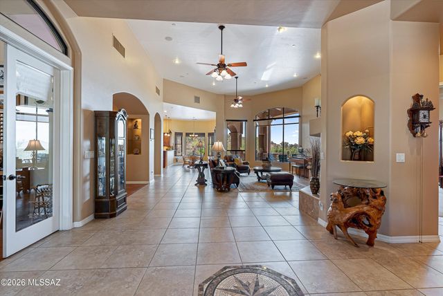 11135 N Stargazer Drive, Oro Valley, AZ 85737