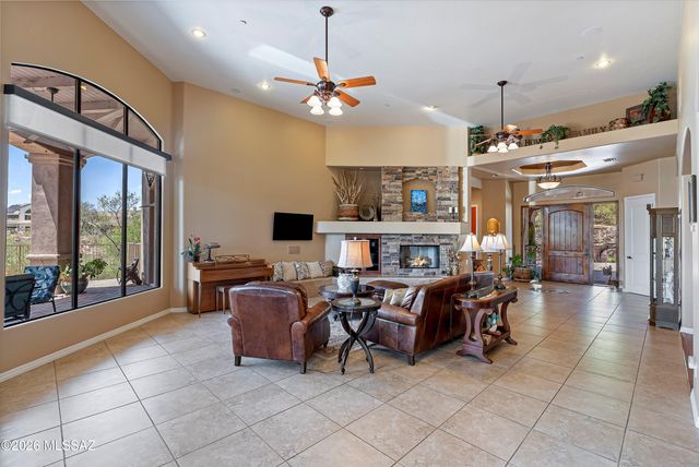 11135 N Stargazer Drive, Oro Valley, AZ 85737