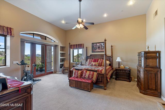11135 N Stargazer Drive, Oro Valley, AZ 85737