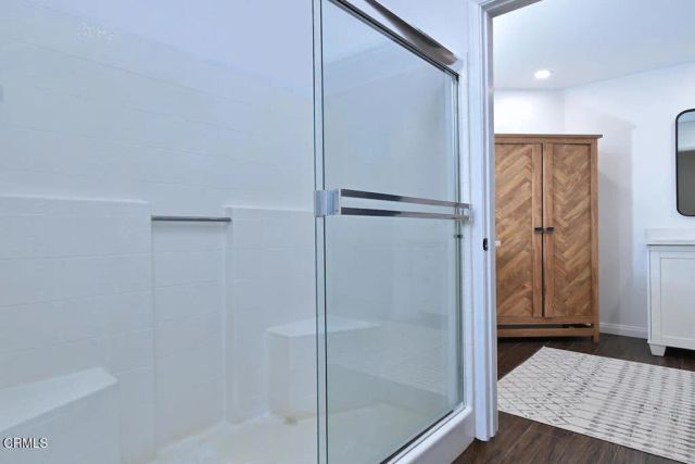 5534 Encino Avenue 101, Encino, CA 91316