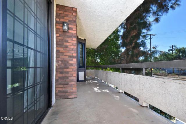 5534 Encino Avenue 101, Encino, CA 91316