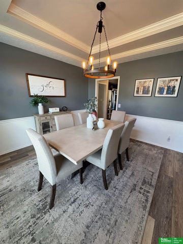 16827 O Circle, Omaha, NE 68135