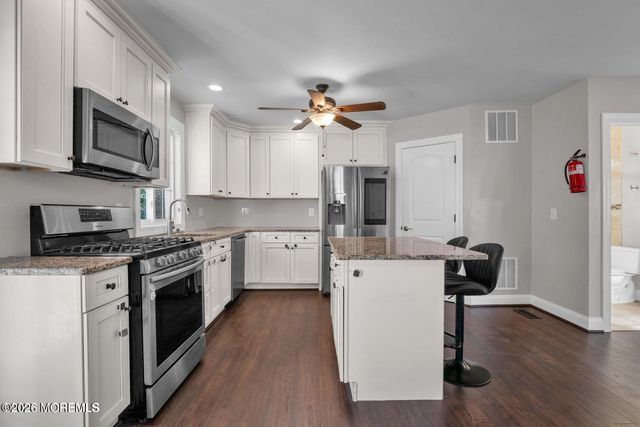 401 Spruce Street, Union Beach, NJ 07735