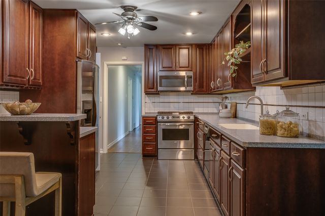 522 Mayrant Drive, Dallas, TX 75224