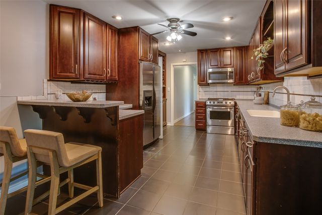 522 Mayrant Drive, Dallas, TX 75224