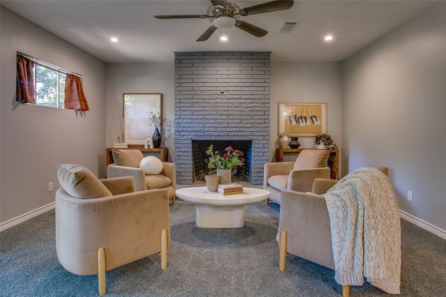 522 Mayrant Drive, Dallas, TX 75224