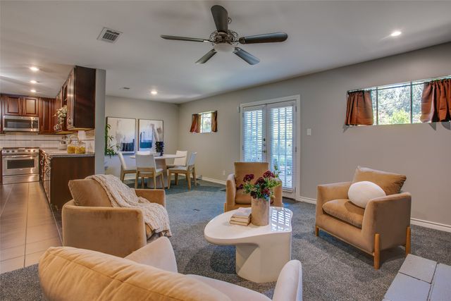 522 Mayrant Drive, Dallas, TX 75224