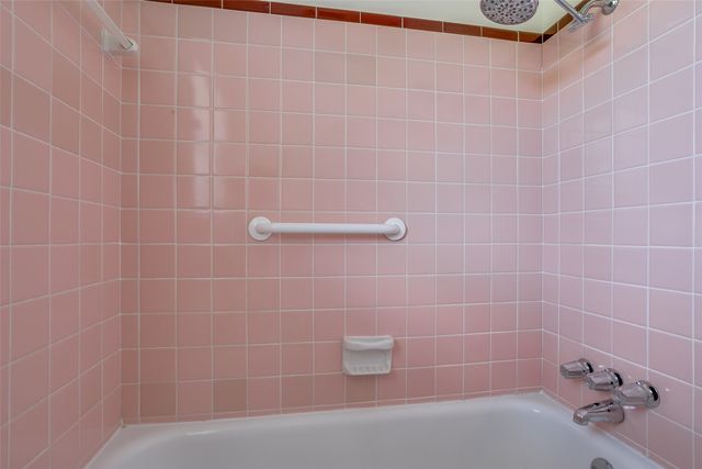 522 Mayrant Drive, Dallas, TX 75224