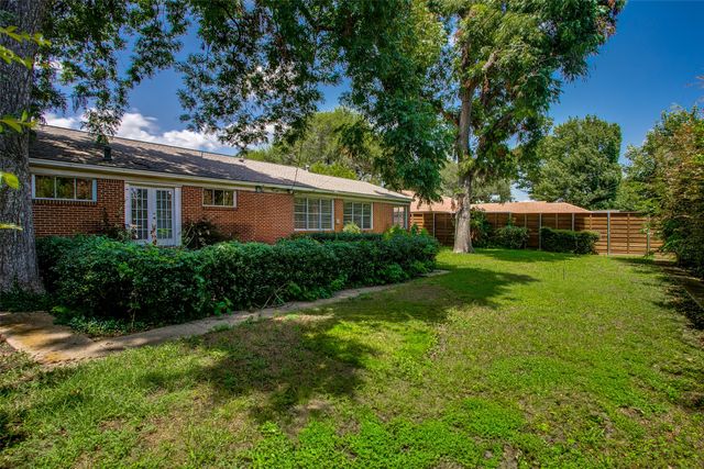 522 Mayrant Drive, Dallas, TX 75224