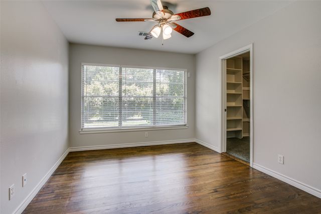 522 Mayrant Drive, Dallas, TX 75224