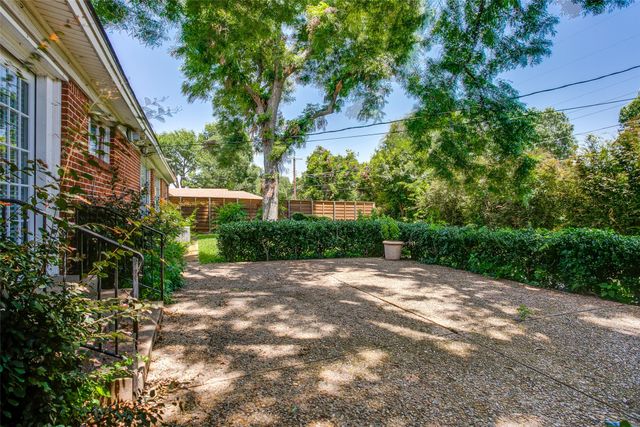 522 Mayrant Drive, Dallas, TX 75224