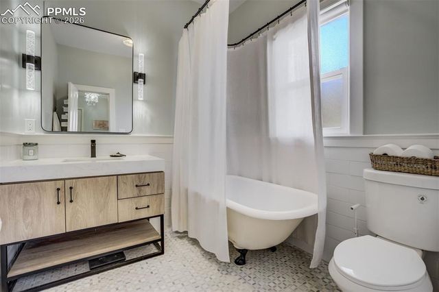 321 E Willamette Avenue, Colorado Springs, CO 80903