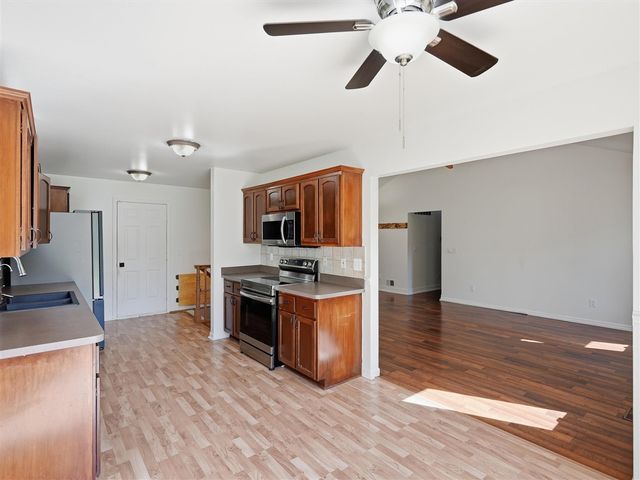 28460 Wales Drive, Chesterfield, MI 48047