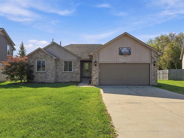 28460 Wales Drive, Chesterfield, MI 48047