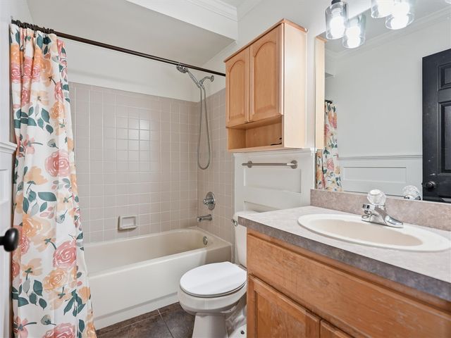 28460 Wales Drive, Chesterfield, MI 48047