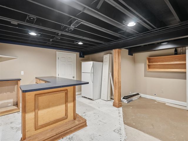 28460 Wales Drive, Chesterfield, MI 48047