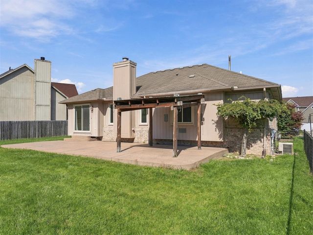 28460 Wales Drive, Chesterfield, MI 48047