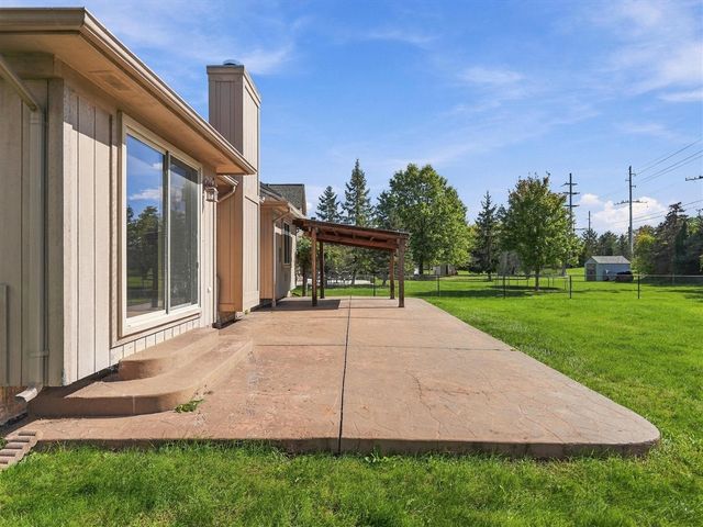 28460 Wales Drive, Chesterfield, MI 48047