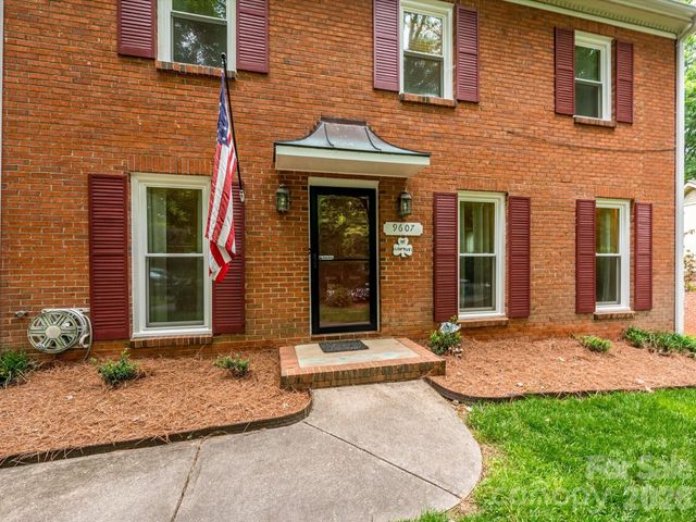 9607 Riddick Place, Matthews, NC 28105