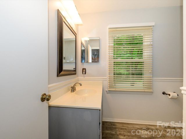 9607 Riddick Place, Matthews, NC 28105