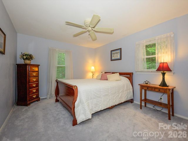 9607 Riddick Place, Matthews, NC 28105