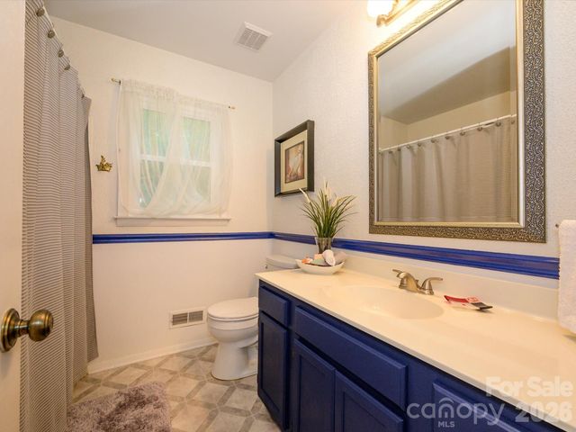 9607 Riddick Place, Matthews, NC 28105