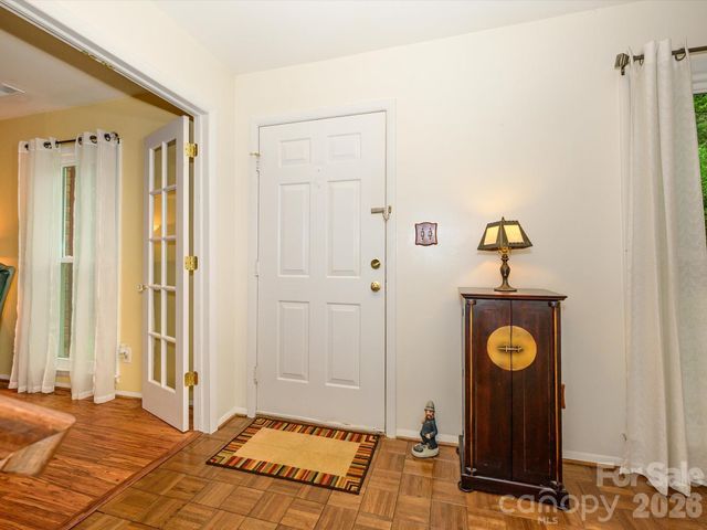 9607 Riddick Place, Matthews, NC 28105