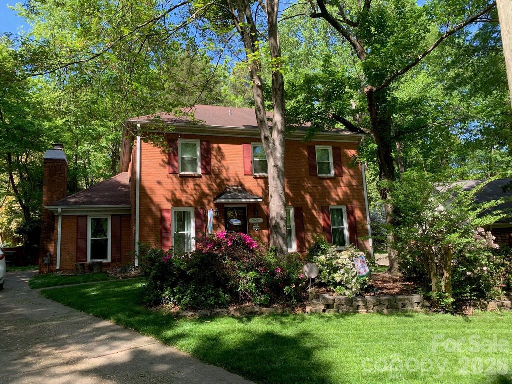 9607 Riddick Place, Matthews, NC 28105
