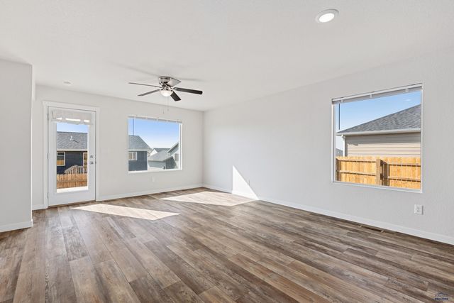 413 HENRY POTTER RD, Box Elder, SD 57719