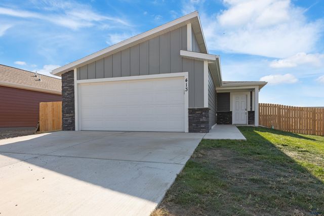 413 HENRY POTTER RD, Box Elder, SD 57719