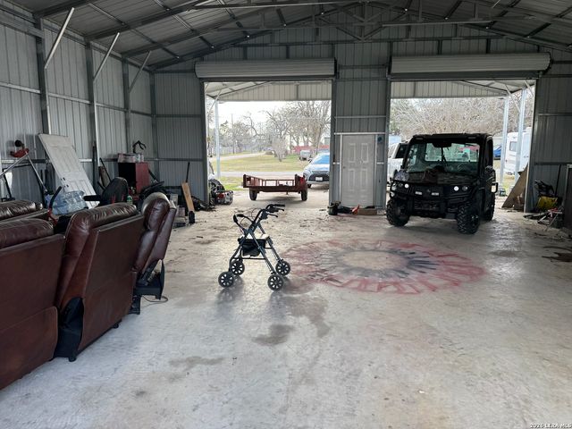 406 Goliad, Runge, TX 78151