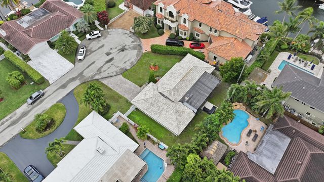 4421 NE 23rd Avenue, Lighthouse Point, FL 33064