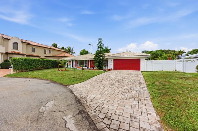 4421 NE 23rd Avenue, Lighthouse Point, FL 33064