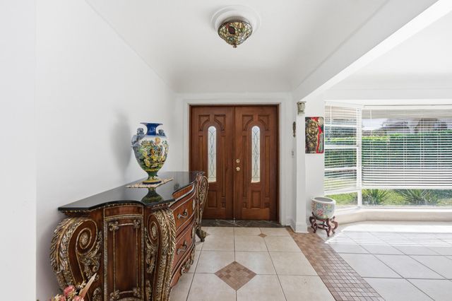 4421 NE 23rd Avenue, Lighthouse Point, FL 33064