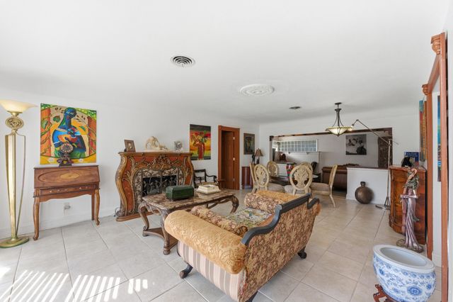 4421 NE 23rd Avenue, Lighthouse Point, FL 33064