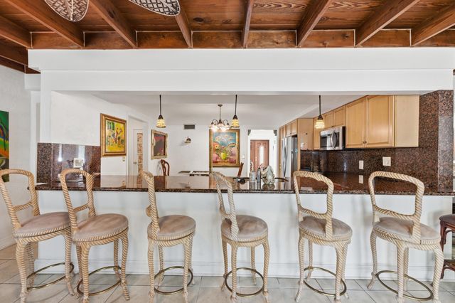 4421 NE 23rd Avenue, Lighthouse Point, FL 33064