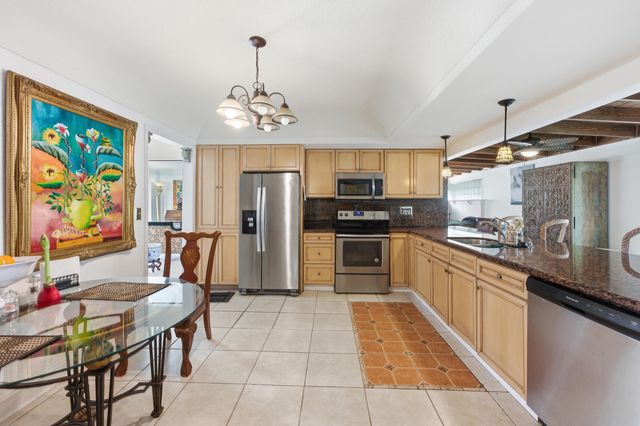 4421 NE 23rd Avenue, Lighthouse Point, FL 33064