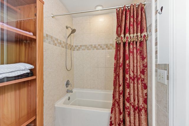 4421 NE 23rd Avenue, Lighthouse Point, FL 33064