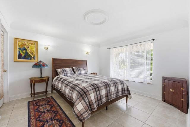 4421 NE 23rd Avenue, Lighthouse Point, FL 33064