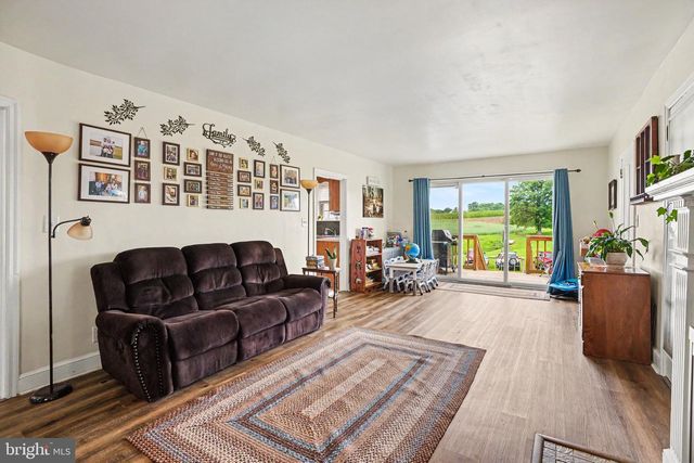420 CARLISLE RD, Biglerville, PA 17307