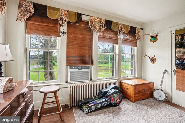 420 CARLISLE RD, Biglerville, PA 17307