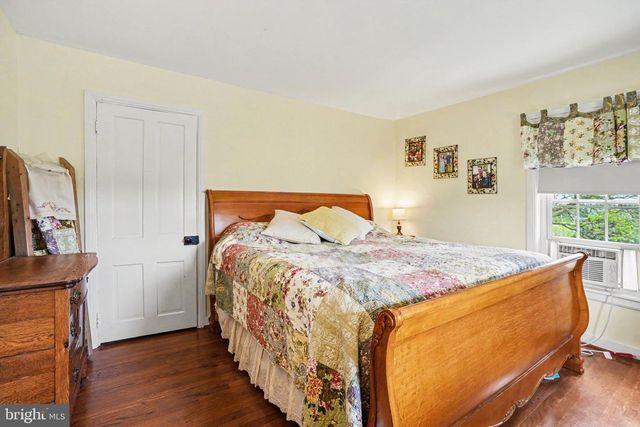 420 CARLISLE RD, Biglerville, PA 17307