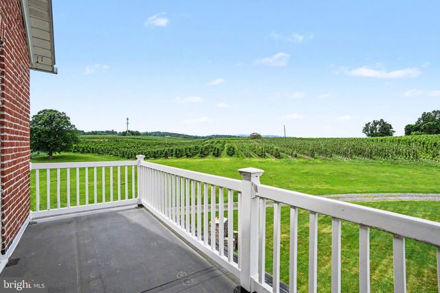 420 CARLISLE RD, Biglerville, PA 17307