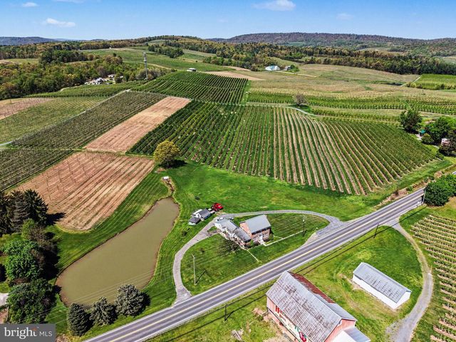 420 CARLISLE RD, Biglerville, PA 17307