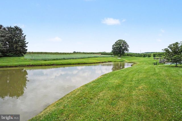 420 CARLISLE RD, Biglerville, PA 17307