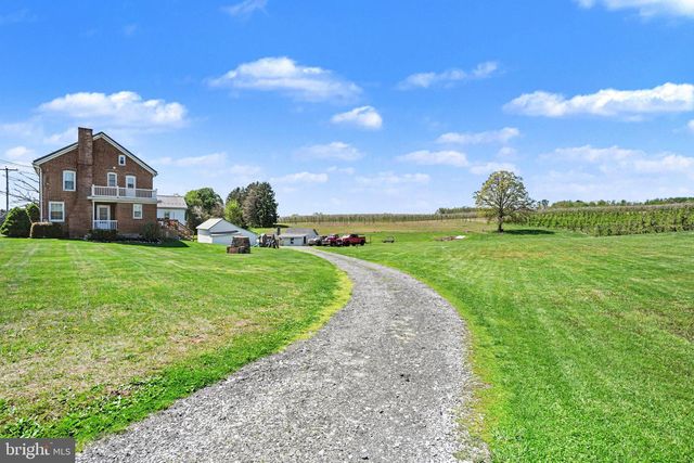 420 CARLISLE RD, Biglerville, PA 17307