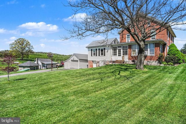420 CARLISLE RD, Biglerville, PA 17307